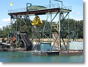 Schwimmbagger bei Nassaukiesung